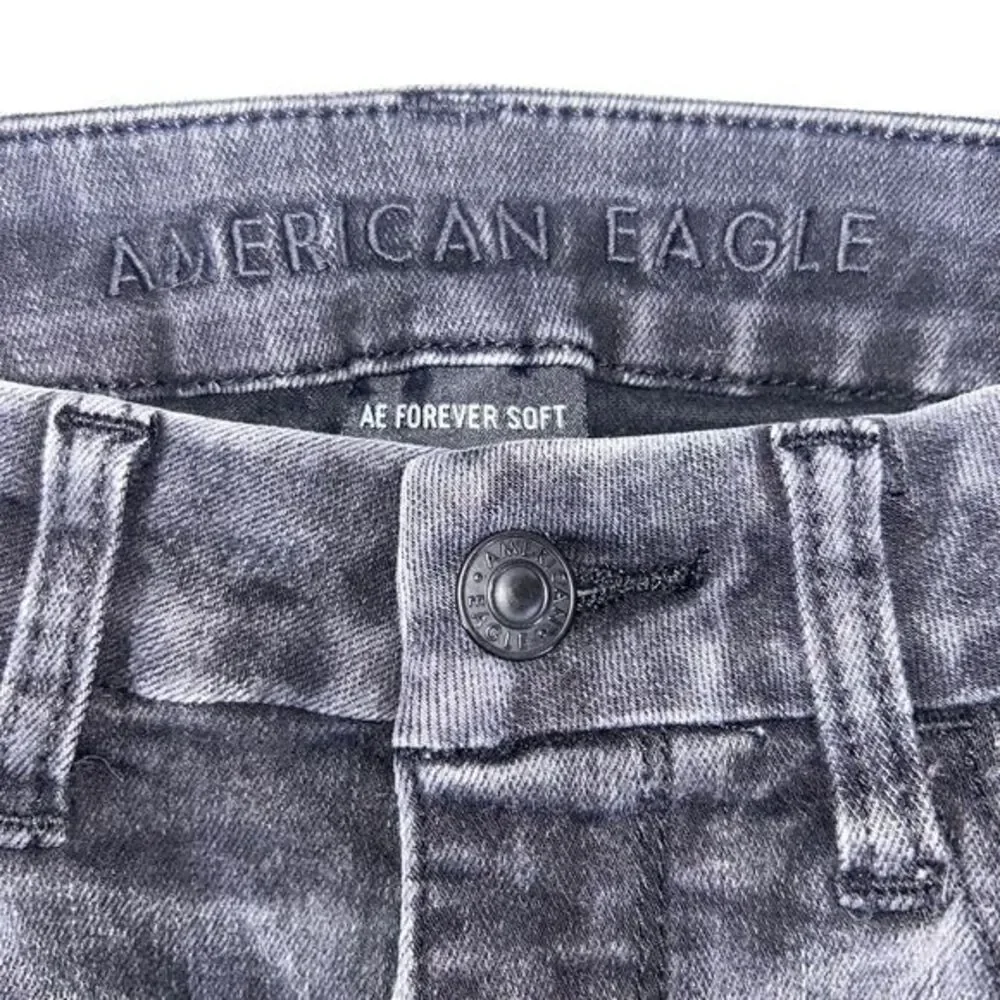 American Eagle Woman's Distressed Super Hi Rise Jegging Black Denim Jeans Size 2